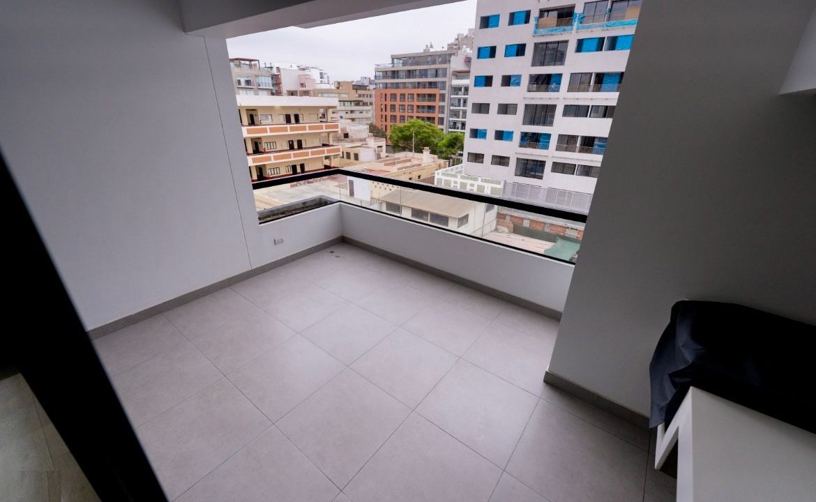 10.Departmaento en venta Miraflores