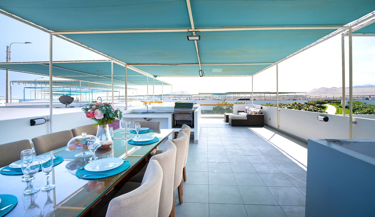 Terraza con zona de parrilla